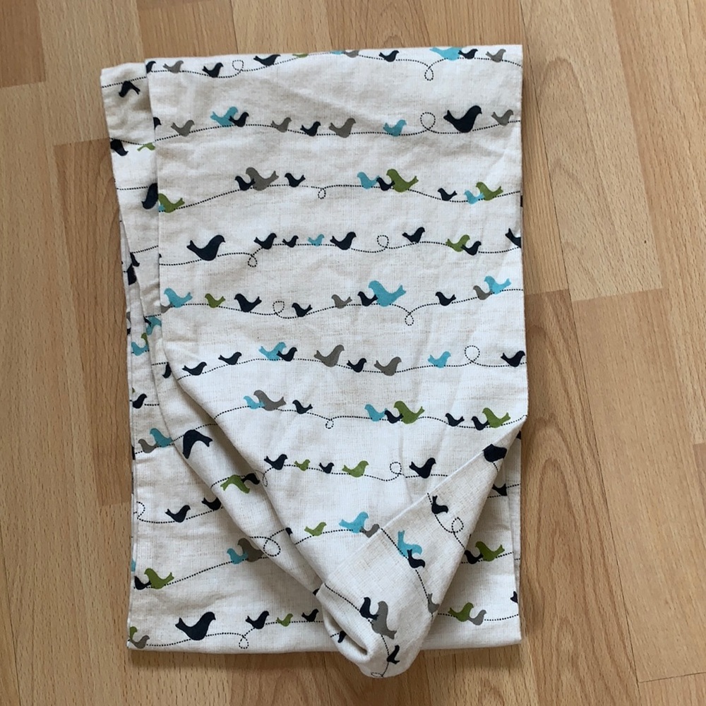 Bird infinity scarf